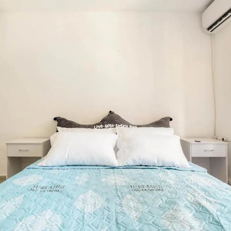 Central 1Br Oasis, Fast Fiber Wifi, Free Parking, Free Netflix With Shelter Haifa Kültér fotó
